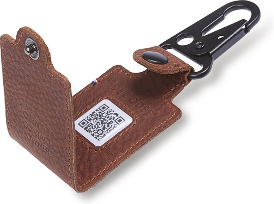 DECODED Travel Tag - Hoogwaardig Full-Grain Leer, Lost & Found QR-tag met Metalen Karabijnhaak - Kaneelbruin