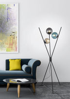 TRIO Lance Vloerlamp – 1× E14, hoogte 156 cm – foto 1 van 4
